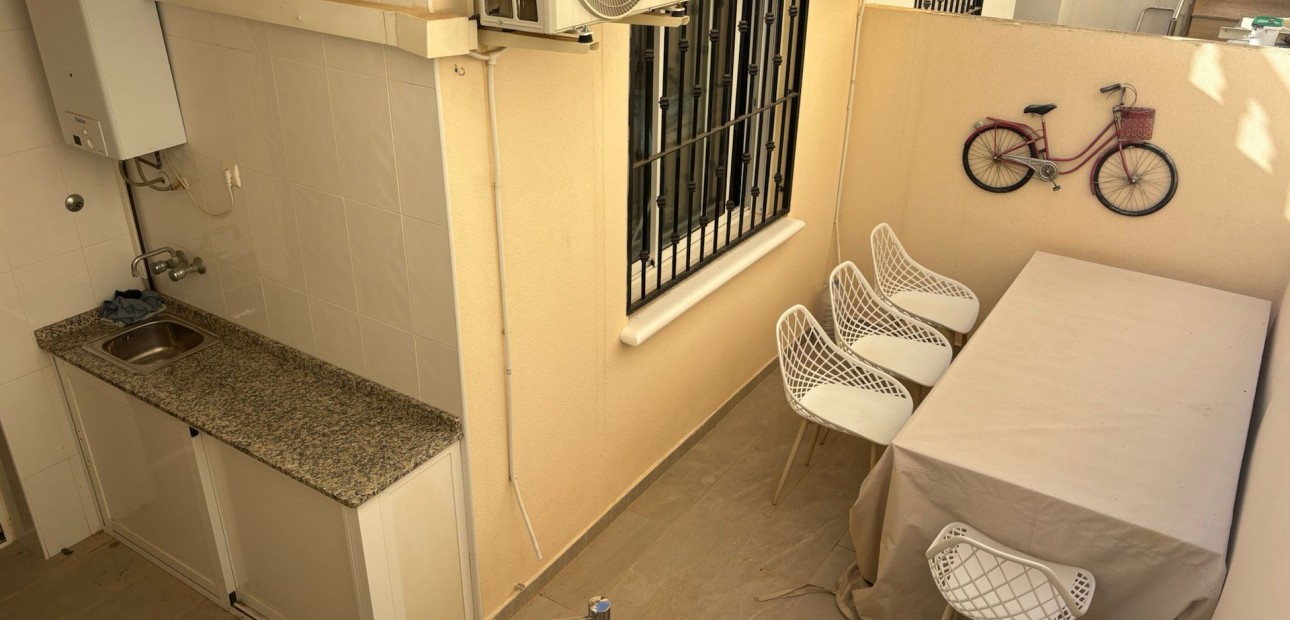 Herverkoop - Bungalow -
Algorfa - Montemar