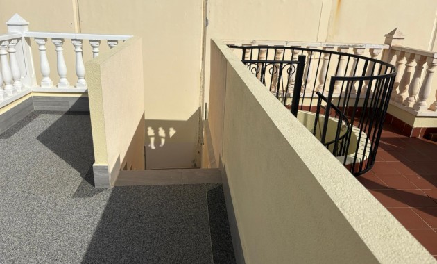 Herverkoop - Bungalow -
Algorfa - Montemar