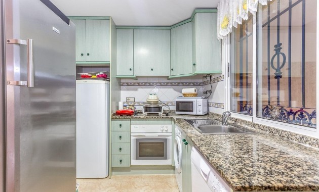 Herverkoop - Villa -
Orihuela Costa - La Zenia