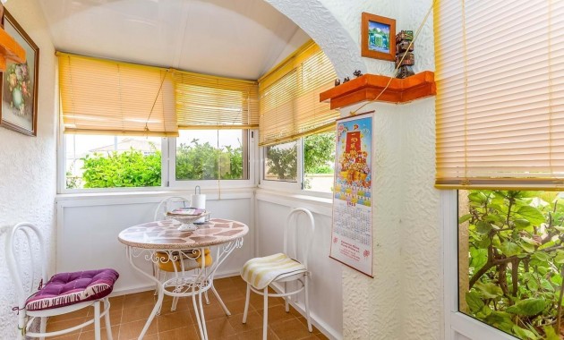 Herverkoop - Villa -
Orihuela Costa - La Zenia