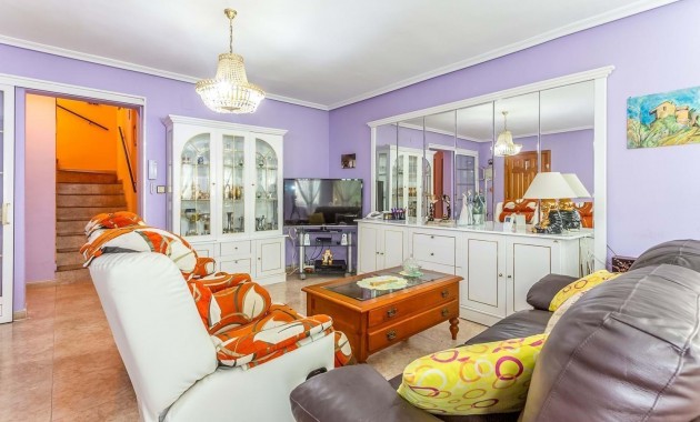 Herverkoop - Villa -
Orihuela Costa - La Zenia