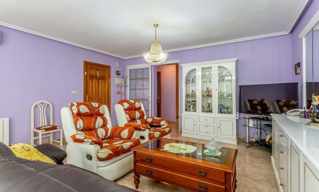 Herverkoop - Villa -
Orihuela Costa - La Zenia