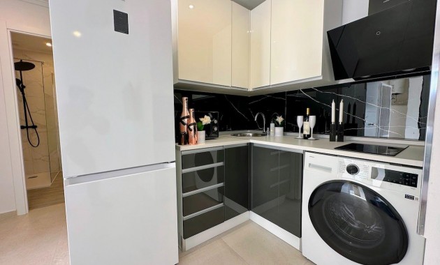 Herverkoop - Appartement / flat -
Torrevieja - El limonar