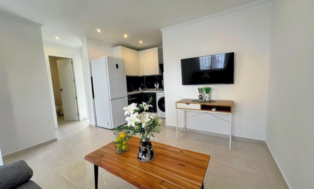 Herverkoop - Appartement / flat -
Torrevieja - El limonar