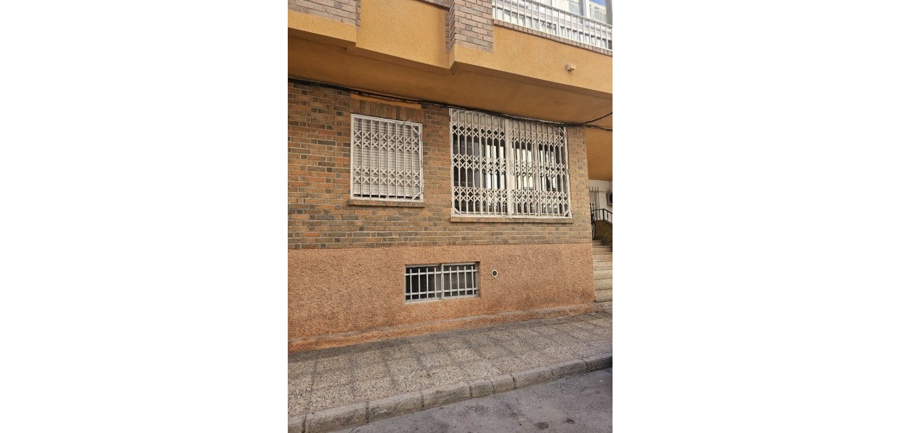 Herverkoop - 1. Apartment / flat -
Playa Del Cura - Torrevieja