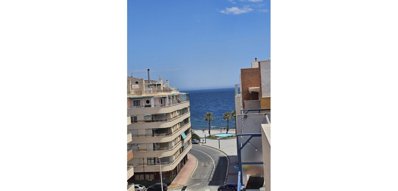 Herverkoop - 1. Apartment / flat -
Playa Del Cura - Torrevieja