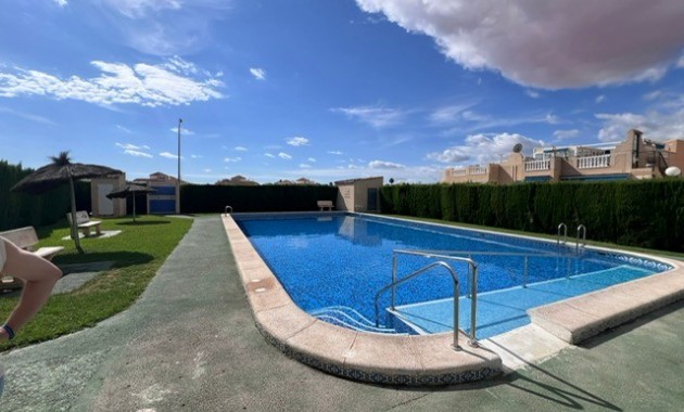 Sale - Townhouse -
Torrevieja - La Siesta