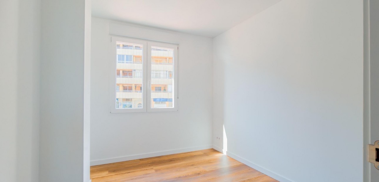 Venta - Apartamento / piso -
Torrevieja - torrevieja