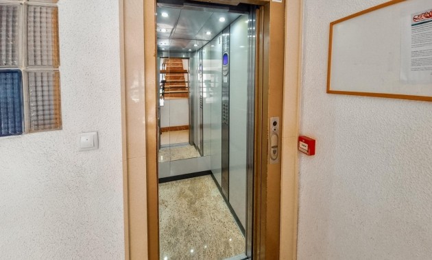 Venta - Apartamento / piso -
Torrevieja - torrevieja