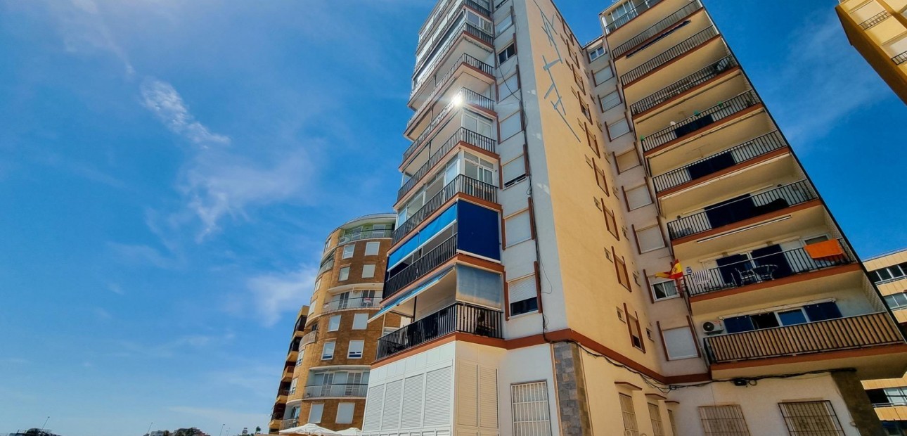 Venta - Apartamento / piso -
Torrevieja - torrevieja