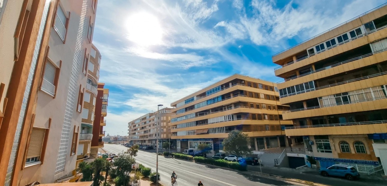 Venta - Apartamento / piso -
Torrevieja - torrevieja