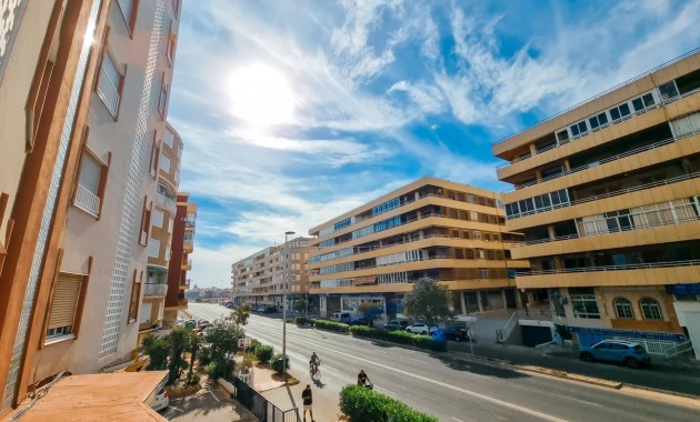 Venta - Apartamento / piso -
Torrevieja - torrevieja
