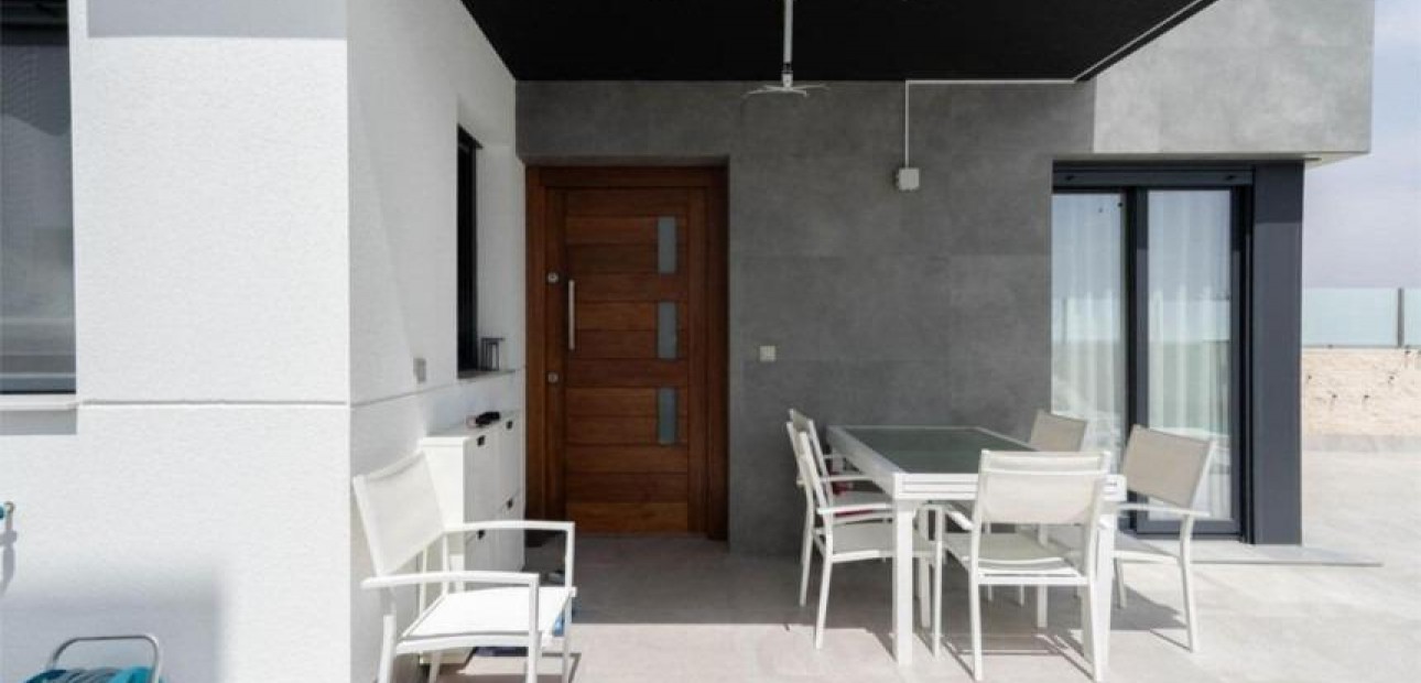 Sale - House -
Torrevieja - Los Balcones - Los Altos del Edén