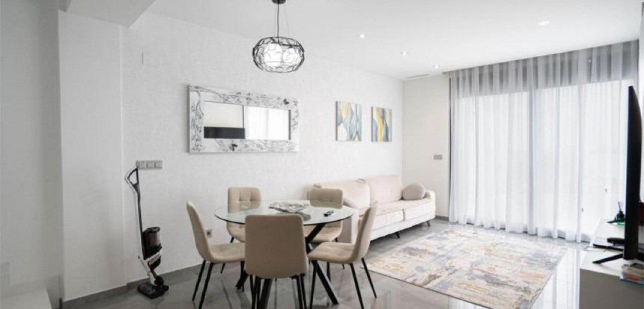 Sale - House -
Torrevieja - Los Balcones - Los Altos del Edén