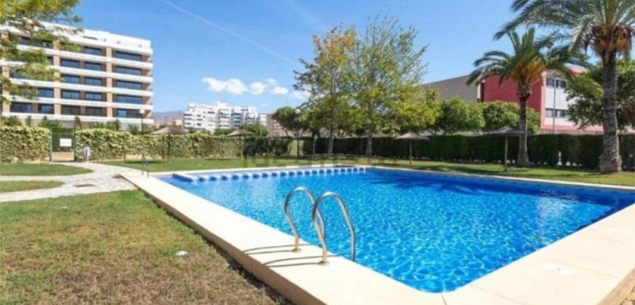 Sale - Apartment / flat -
Villajoyosa - Gasparot