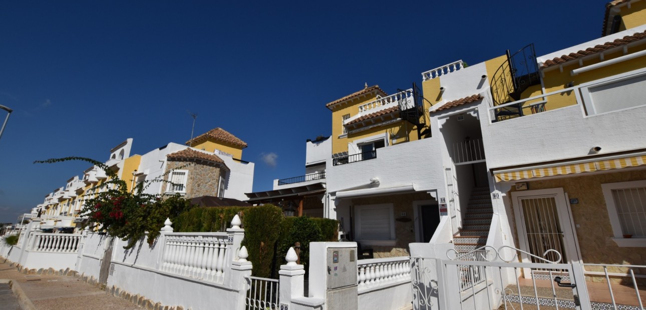 Herverkoop - Appartement / flat -
Algorfa - Montemar