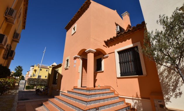 Herverkoop - Herenhuis -
Algorfa - La finca Golf