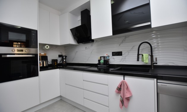 Herverkoop - Herenhuis -
Algorfa - La finca Golf