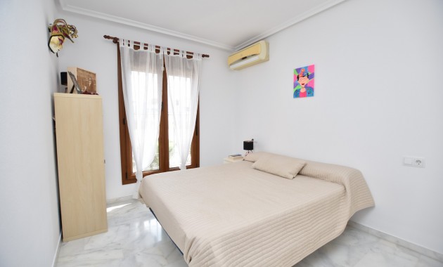 Herverkoop - Herenhuis -
Algorfa - La finca Golf