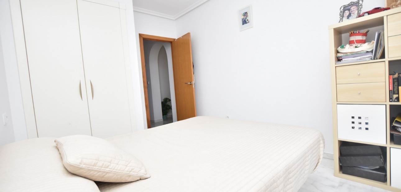 Herverkoop - Herenhuis -
Algorfa - La finca Golf