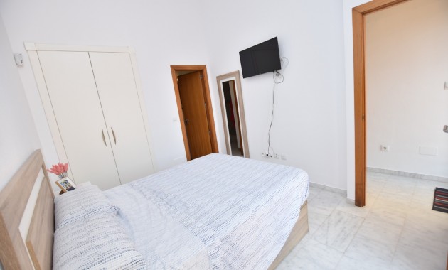 Herverkoop - Herenhuis -
Algorfa - La finca Golf