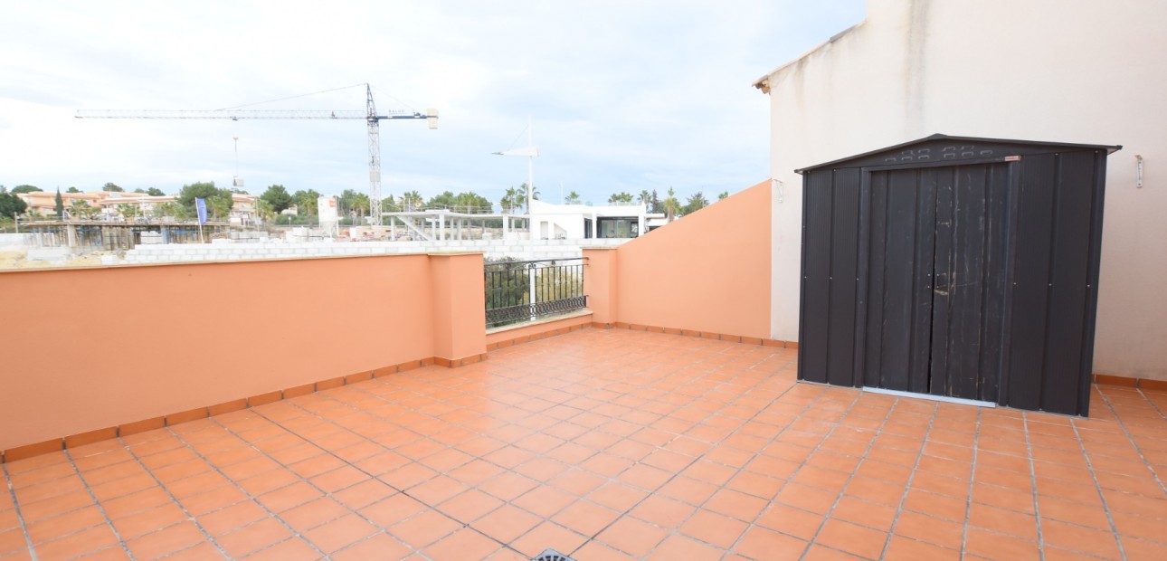 Herverkoop - Herenhuis -
Algorfa - La finca Golf