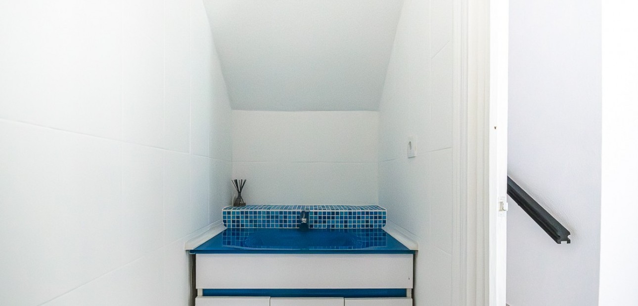 Sale - House -
San Miguel de Salinas