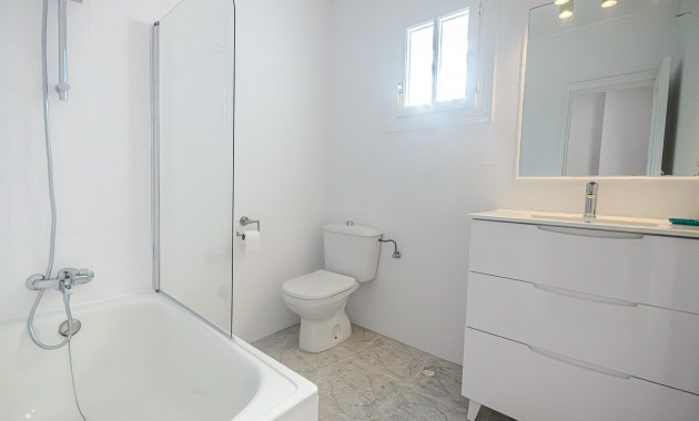 Sale - House -
San Miguel de Salinas