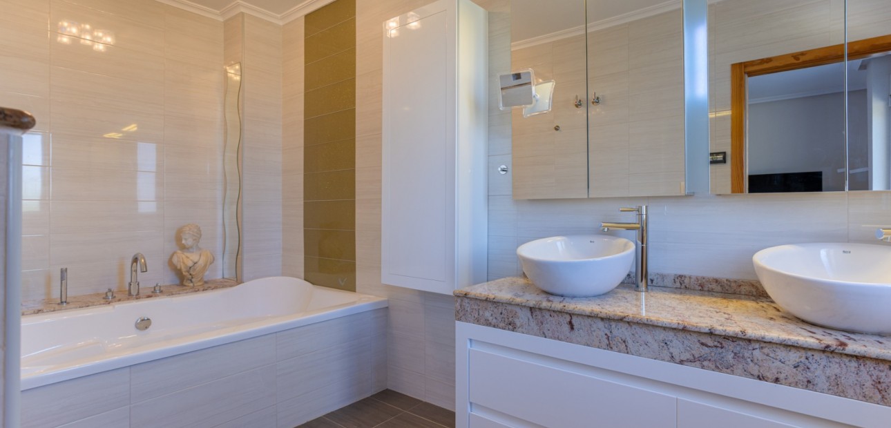 Herverkoop - Independent villa -
La Zarza - La Zarza Murcia