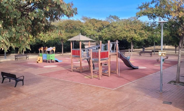 Herverkoop - urban plot -
El rebolledo - Costa blanca