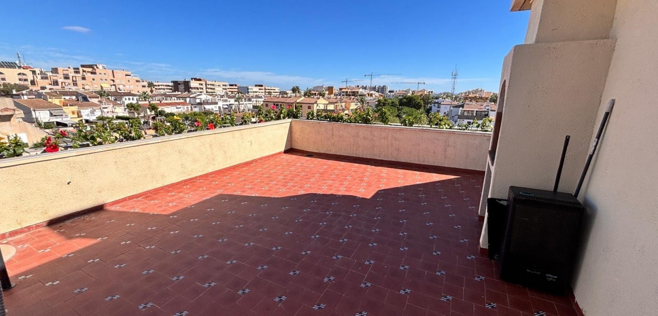 Sale - Apartment / flat -
Orihuela Costa - Rocio del Mar