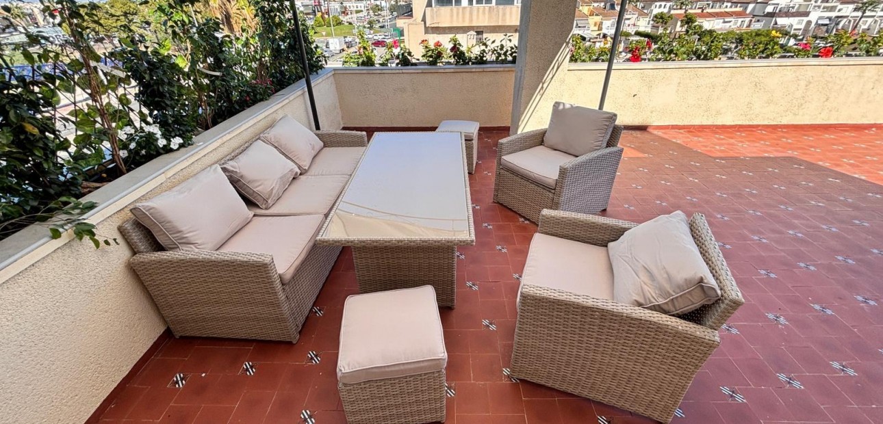 Sale - Apartment / flat -
Orihuela Costa - Rocio del Mar