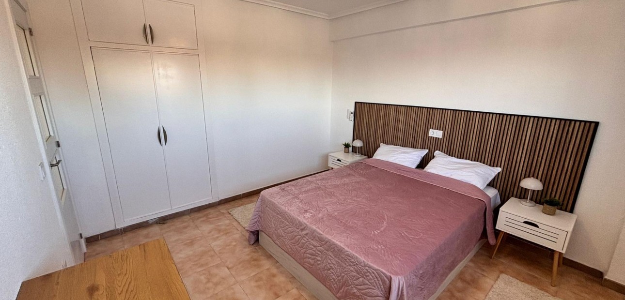 Sale - Apartment / flat -
Orihuela Costa - Rocio del Mar