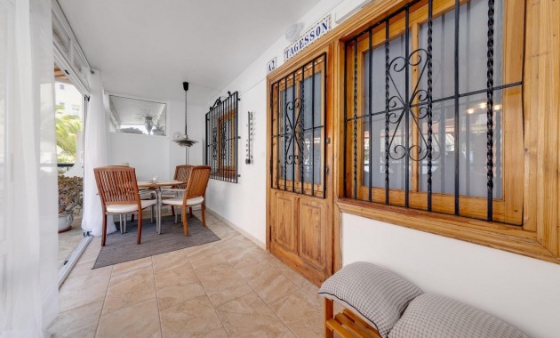 Herverkoop - Appartement / flat -
Torrevieja - La veleta