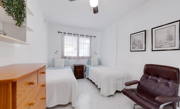 Herverkoop - Appartement / flat -
Torrevieja - La veleta