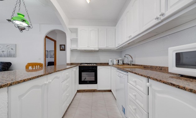 Herverkoop - Appartement / flat -
Torrevieja - La veleta