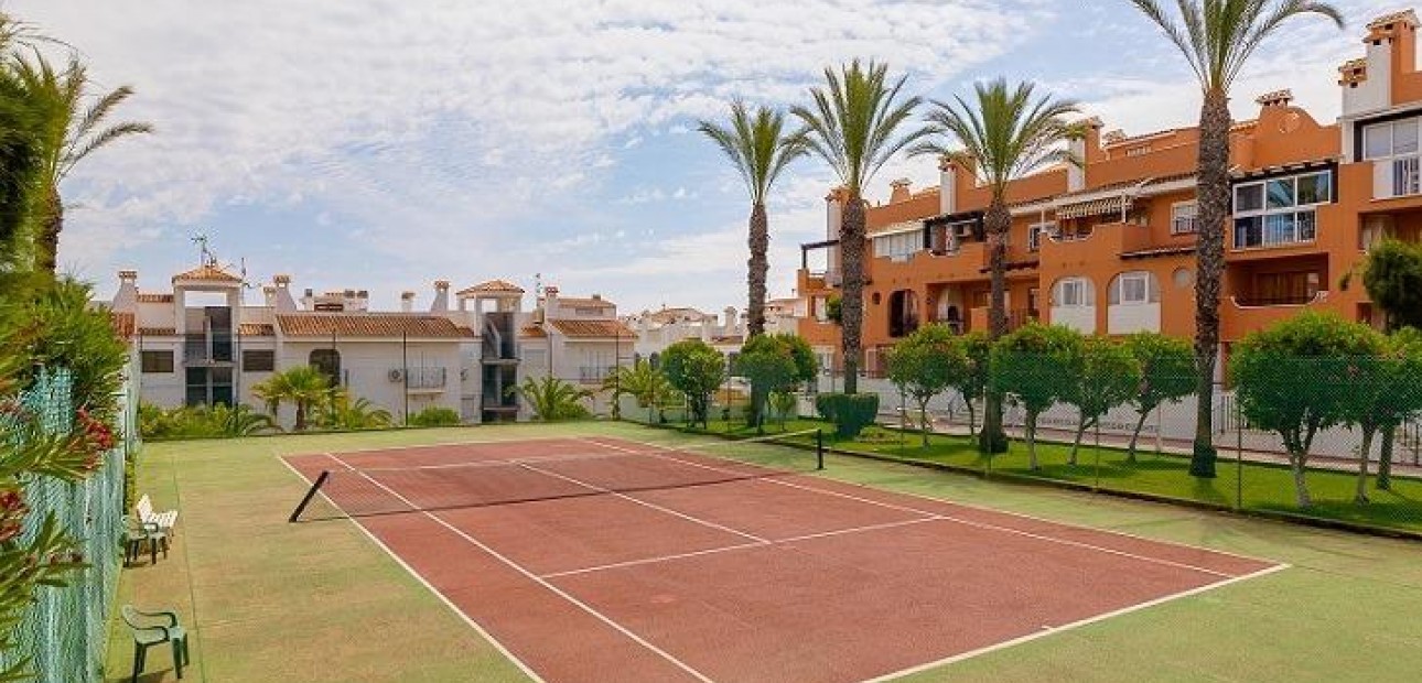 Herverkoop - Appartement / flat -
Torrevieja - La veleta