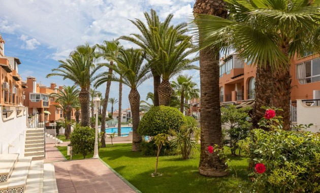 Herverkoop - Appartement / flat -
Torrevieja - La veleta