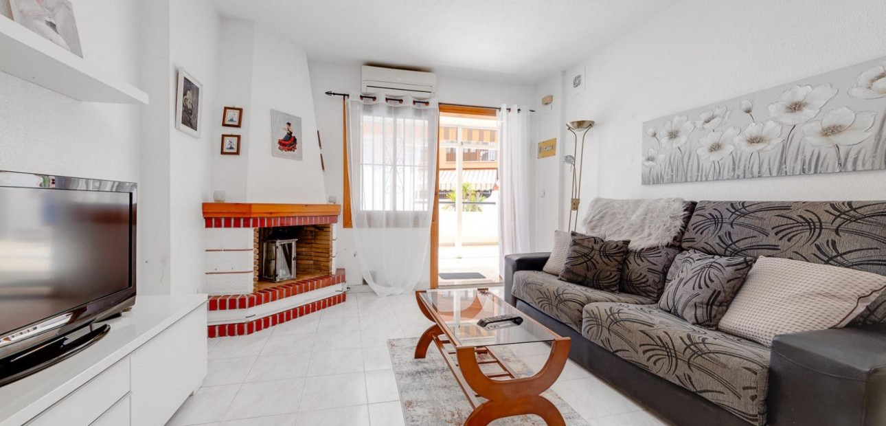 Herverkoop - Appartement / flat -
Torrevieja - La veleta