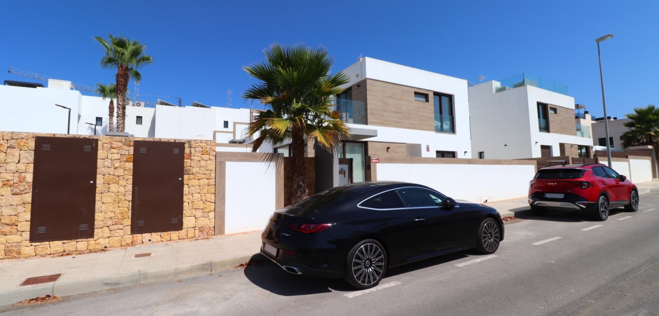 Sale - Detached Villa -
Benijofar - Benijofar - Village