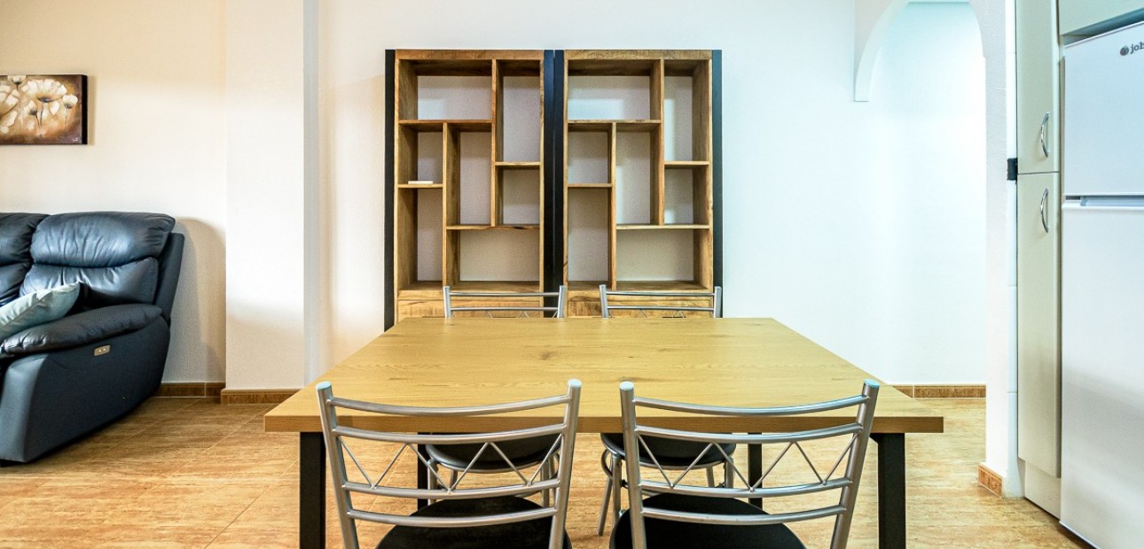 Sale - Apartment / flat -
Orihuela Costa - Punta Prima