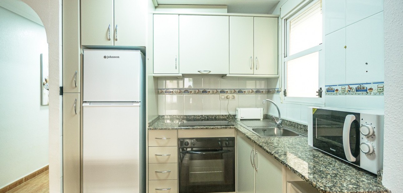 Sale - Apartment / flat -
Orihuela Costa - Punta Prima