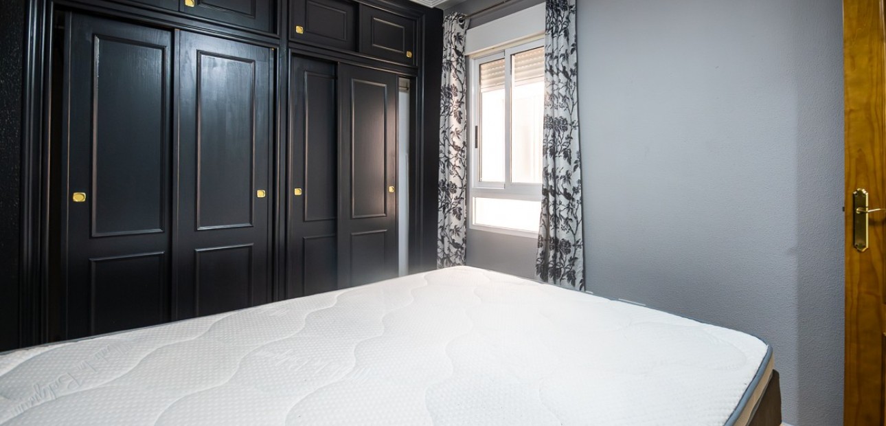 Sale - Apartment / flat -
Orihuela Costa - Punta Prima