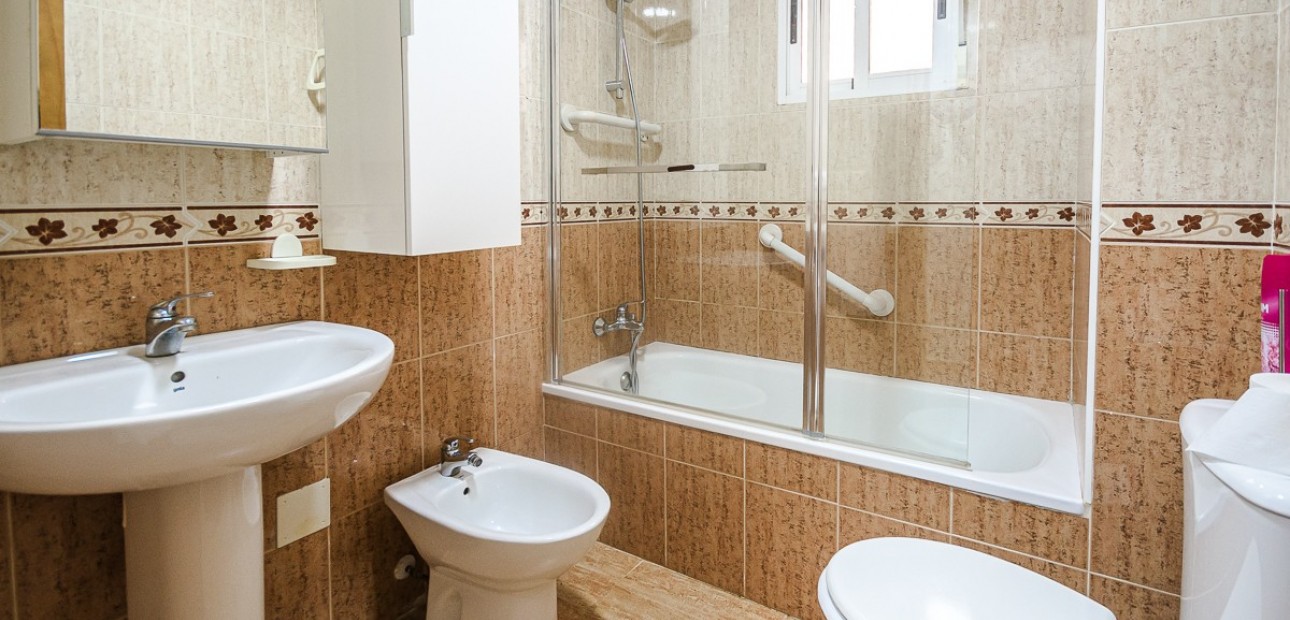 Sale - Apartment / flat -
Orihuela Costa - Punta Prima