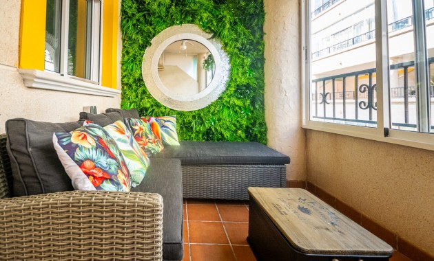 Sale - Apartment / flat -
Orihuela Costa - Punta Prima