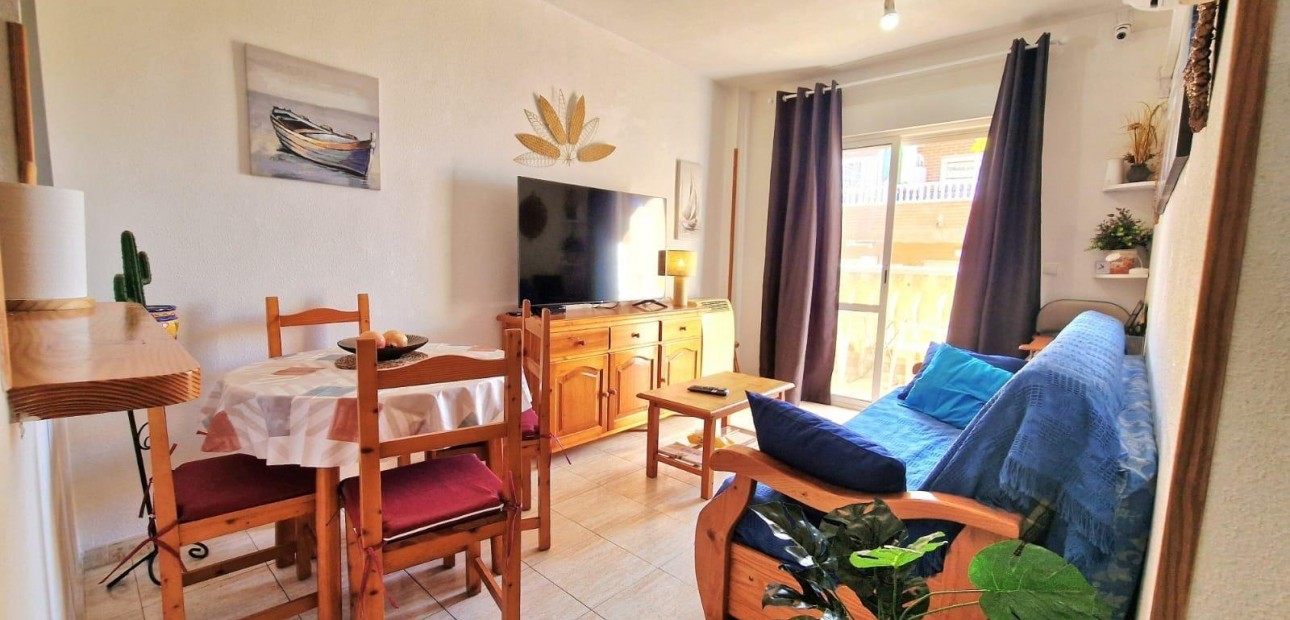 Herverkoop - Appartement / flat -
Torrevieja - torrevieja