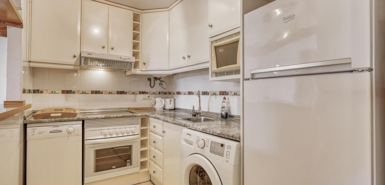 Sale - Apartment / flat -
Torrevieja - Los Europeos