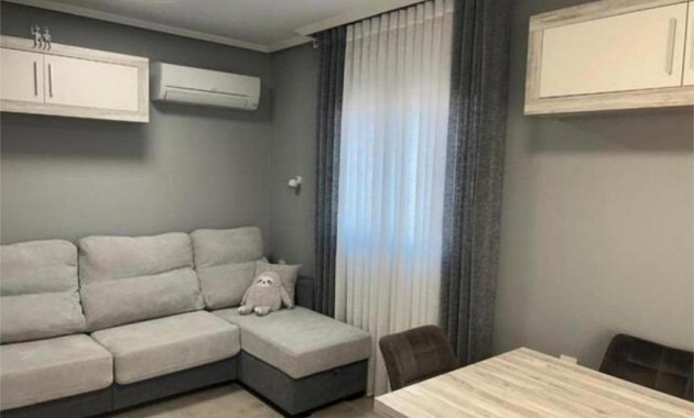 Herverkoop - Appartement / flat -
Torrevieja - Playa del cura
