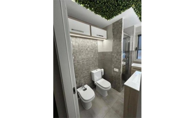 Herverkoop - Appartement / flat -
Torrevieja - Playa del cura