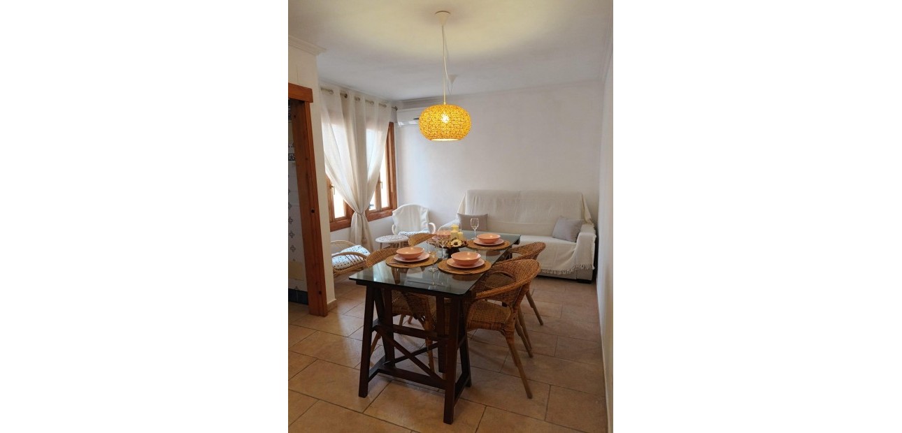 Herverkoop - Appartement / flat -
Altea - 1a linea